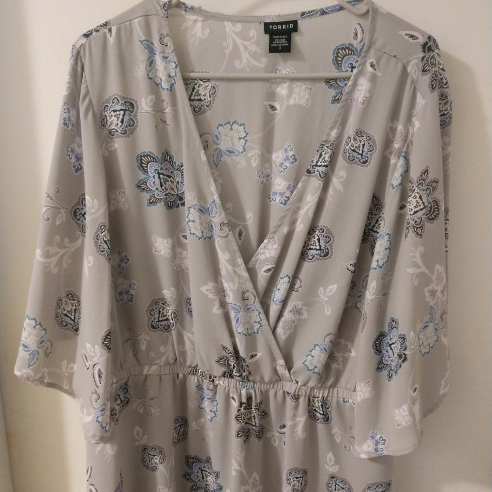 Torrid floral shirt